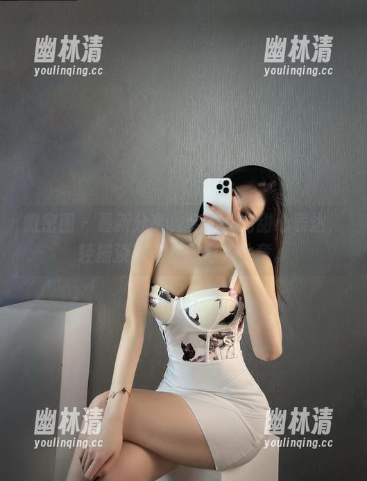 微密圈 - 最新分享,金希儿的甜心表达,轻描淡写却足够令人注意。 微密圈 - 最新分享,金希儿的甜心表达,轻描淡写却足够令人注意。