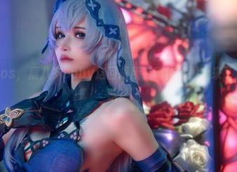 体操服cos，鹿八岁baby这回把所有动作都搬上来了，哈哈哈哈！